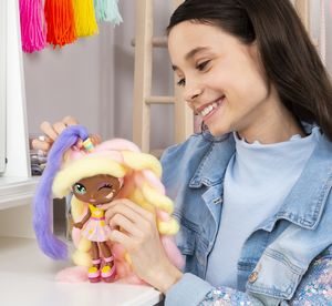 Spin Master CandyLocks Lalka Lacey Lemonade 3