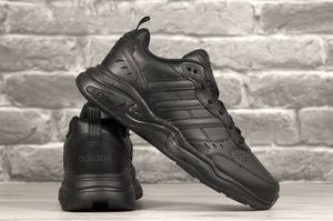 Adidas Buty męskie Strutter czarne r. 42 (EG2656) 2