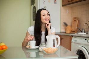 Czajnik Eldom Frano C341 Biały 3