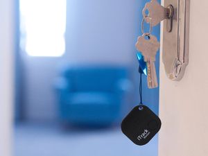 Acurel iTrack Motion lokalizator kluczy alarm ruchu Bluetooth GPS miętowy uniwersalny 8