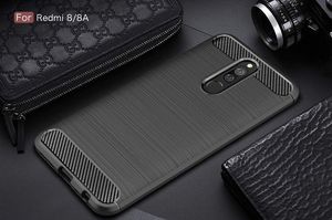 Etui Pancerne Carbon XIAOMI REDMI 8A czarne uniwersalny 8