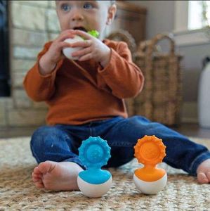 Fat Brain Toys Gryzak Dimpl Wobl Pomarańczowy 3