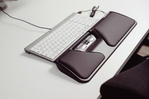 Mysz BakkerElkhuizen Bakker Elkhuizen Maus Handballenauflage Ergoslider Plus schw 7
