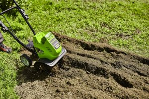 Glebogryzarka Greenworks G40TL 2