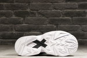 Adidas Buty damskie Falcon czarne r. 36 (B28129) 8