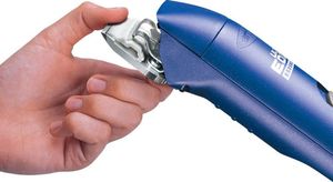 Maszynka do strzyżenia psa Andis Andis AGC Super 2 Speed Brushless - maszynka sieciowa z silnikiem bez-szczotkowym, dwubiegowa, z nożem ceramicznym 1.5 mm fuksja 9