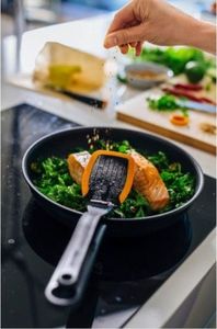 Fiskars SZPATUŁKA 1027300 3