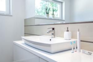 Szczoteczka Eldom Sonica SD100B Biała 6