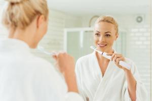 Szczoteczka Eldom Sonic SD200B Biała 6