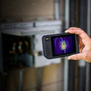 Seek Thermal SEEKTHERM SW-AAA SEEK THERMAL Shot Profesjonalna kompaktowa kamera termowizyjna SeekFusion Wi-Fi 8