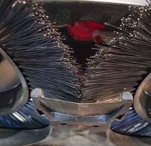 Haaga 677 ZAMIATARKA ELEKTRYCZNA AKUMULATOROWA RĘCZNA PROWADZONA URZĄDZENIE SPRZĄTAJĄCE Z SYSTEMEM TURBO 77cm 7