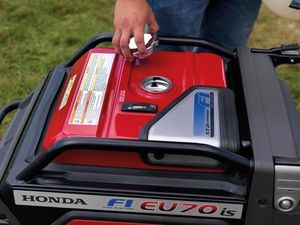 Agregat Honda EU 70 iS 7000 W 1-fazowy 8