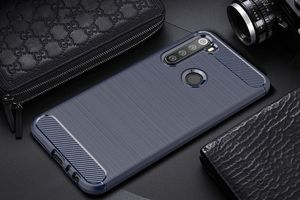 Hurtel Carbon Case elastyczne etui pokrowiec Xiaomi Redmi Note 8 niebieski uniwersalny 7