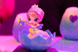 Spin Master Hatchimals Pixies Lalka-niespodzianka z akcesoriami różowa 5