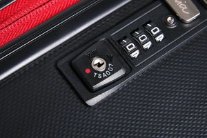 MarkenMerch Walizka twarda ABS licencja FC Bayern munchen 91 l 11