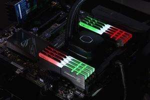 Pamięć G.Skill Trident Z RGB, DDR4, 16 GB, 4000MHz, CL18 (F4-4000C18D-16GTZRB) 5