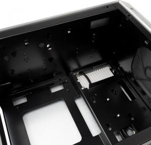 Obudowa Lian Li TU150A 9