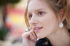 Aparat cyfrowy Sony A6400 + obiektyw E PZ 16 - 50 mm F3.5-5.6 OSS (SELP1650) czarny 5