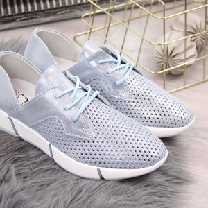 Jezzi Buty sportowe damskie skórzane ażurowe niebieskie Jezzi 37 5