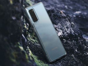 Ringke Etui Fusion do Samsung Galaxy S20 przezroczyste 7