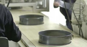 Kaiser KAISER Inspiration springf. pan glass-lifting bottom 28 cm round 2