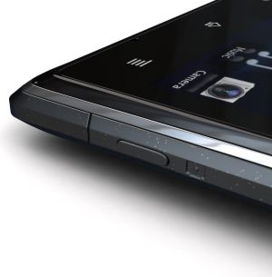 Smartfon Sony 4 GB Czarny  (Xperia E Single Sim Black / C1505 + AN401 ładowarka samochodowa) 14