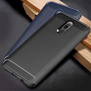 Hurtel Carbon Case elastyczne etui pokrowiec Xiaomi Redmi 8 czarny uniwersalny 5