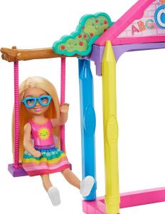 Lalka Barbie Mattel Club Chelsea - Szkoła (GHV80) 4