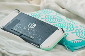 Nintendo Nintendo etui Animal Crossing Carrying Case na Nintendo Switch 3