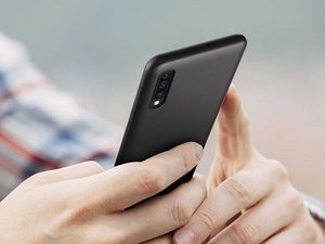 Alogy Etui na telefon silikonowe Alogy do Samsung Galaxy A30S/A50/A50S czarne uniwersalny 4