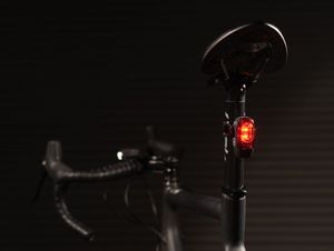 Lezyne Lampka tylna KTV PRO Smart Rear 75 lumenów usb czarna 7