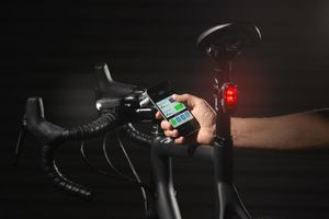 Lezyne Lampka tylna KTV PRO Smart Rear 75 lumenów usb czarna 8