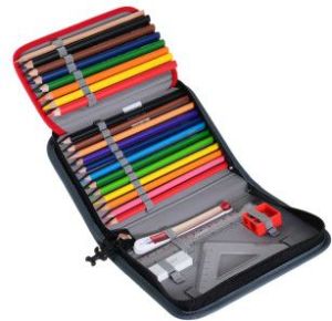 Piórnik Step by Step 3D Black Widow z wyposażeniem czerwony 2