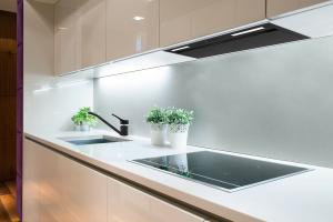 Okap Kernau KBH 0560.1 B Gesture 3