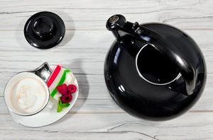 Forchetto Czajnik emaliowany Forchetto Luna 2,5l czarny uniwersalny 3