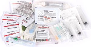 Lifesystems Apteczka Sterile Pro Kit 4