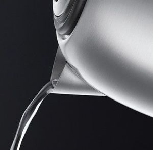 Czajnik Russell Hobbs 20460-70 Srebrny 2