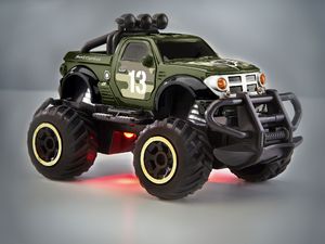 Revell REVELL 23491 Auto na radio SUV FIELD HUNTER 4