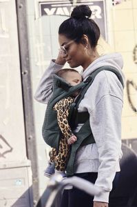BabyBjorn BABYBJÖRN - Baby Carrier Move - Sage green, 3D Mesh 6