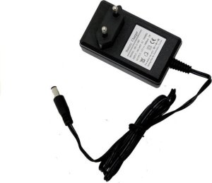 Lean Sport Ładowarka 12V 1000mA z diodą LED 1