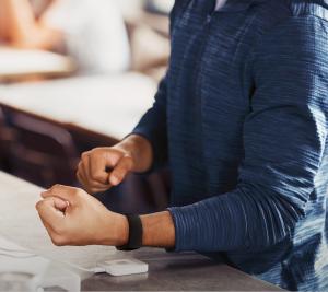 Smartband Fitbit Charge 4 Czarny 2