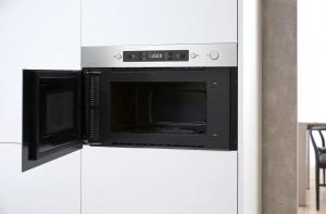 Kuchenka mikrofalowa Whirlpool AMW 442 IX 4