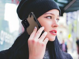 Ringke Etui Ringke Fusion X do Huawei P40 Black + 2x Folia Ringke uniwersalny 8