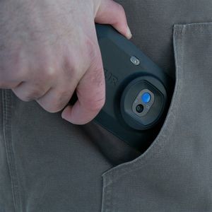 Flir Systems \Kompaktowa kamera termowizyjna z poprawą obrazu w czasie rzeczywistym 10