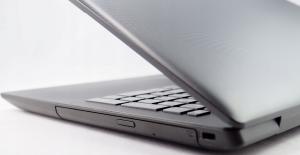 Laptop Lenovo IdeaPad 130-15AST 4