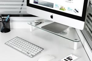 Techly Podstawka pod monitor Techly do 20kg narożna, szklana 4