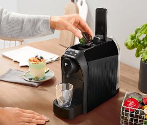 Ekspres na kapsułki Tchibo Cafissimo Easy czarny 7
