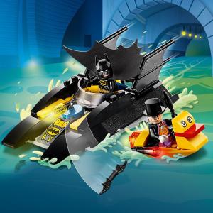 LEGO DC Pościg Batłodzią za Pingwinem (76158) 6