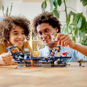 LEGO Marvel Lotniskowiec (76153) 11