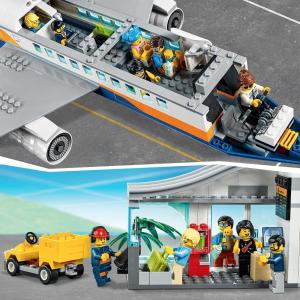 LEGO City Samolot pasażerski (60262) 10